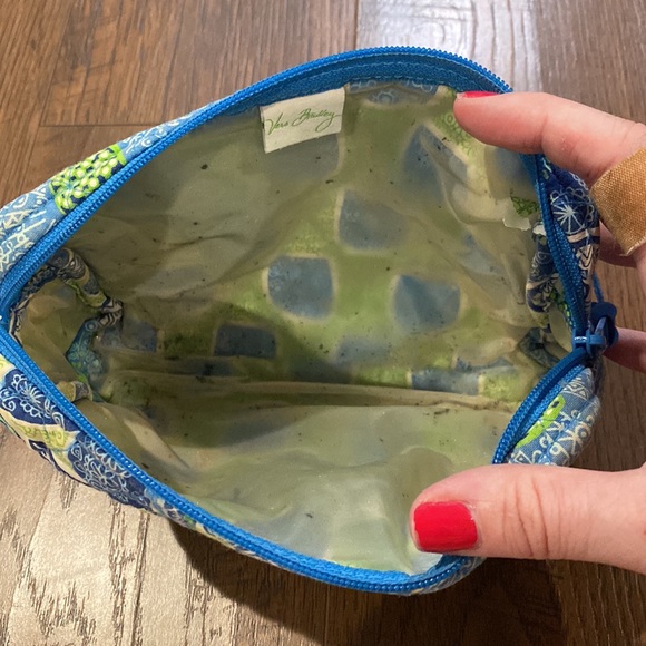 Vera Bradley makeup travel case - Picture 3 of 3